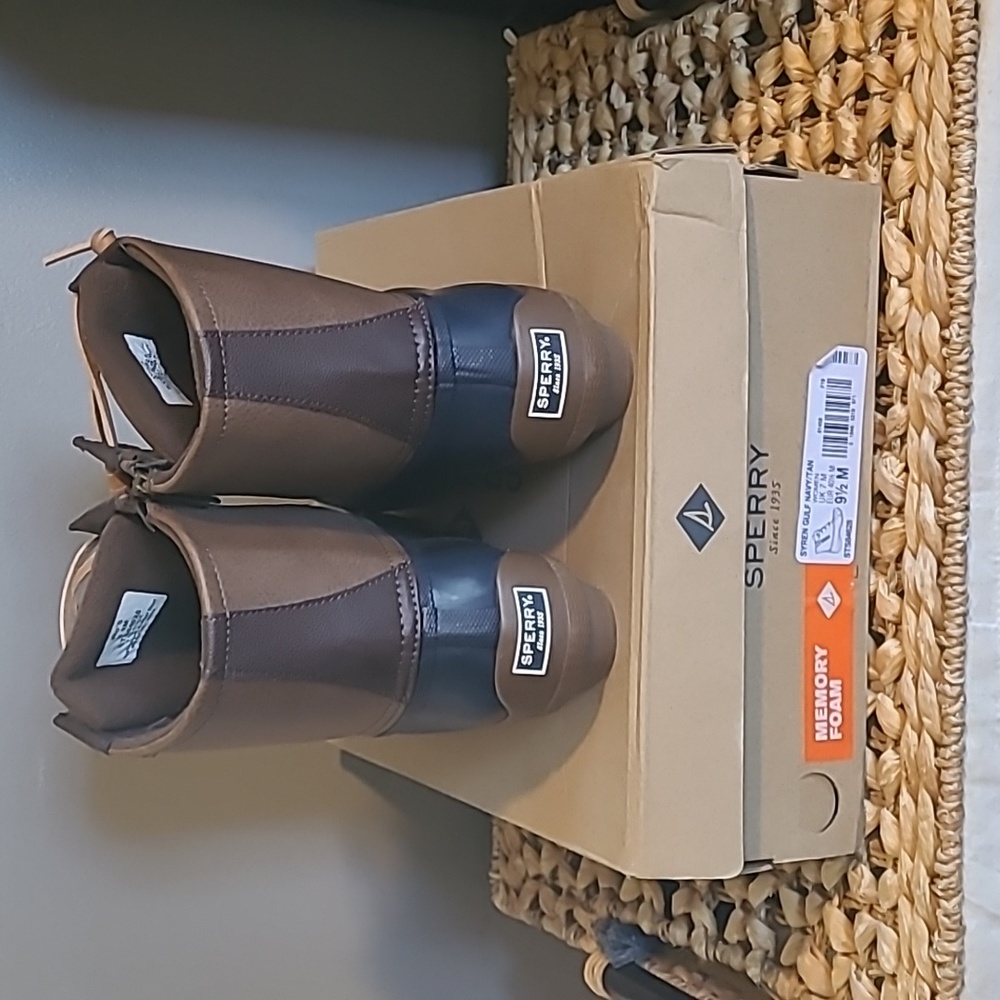 Sperry Two-Tone Boots Women's 9.5 - Picture 2 of 6